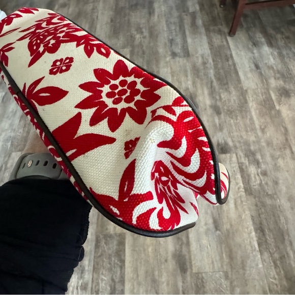 Banana Republic Moon Shaped Canvas Leaf Pattern Graphic Shoulder Bag - Small - Picture 12 of 12